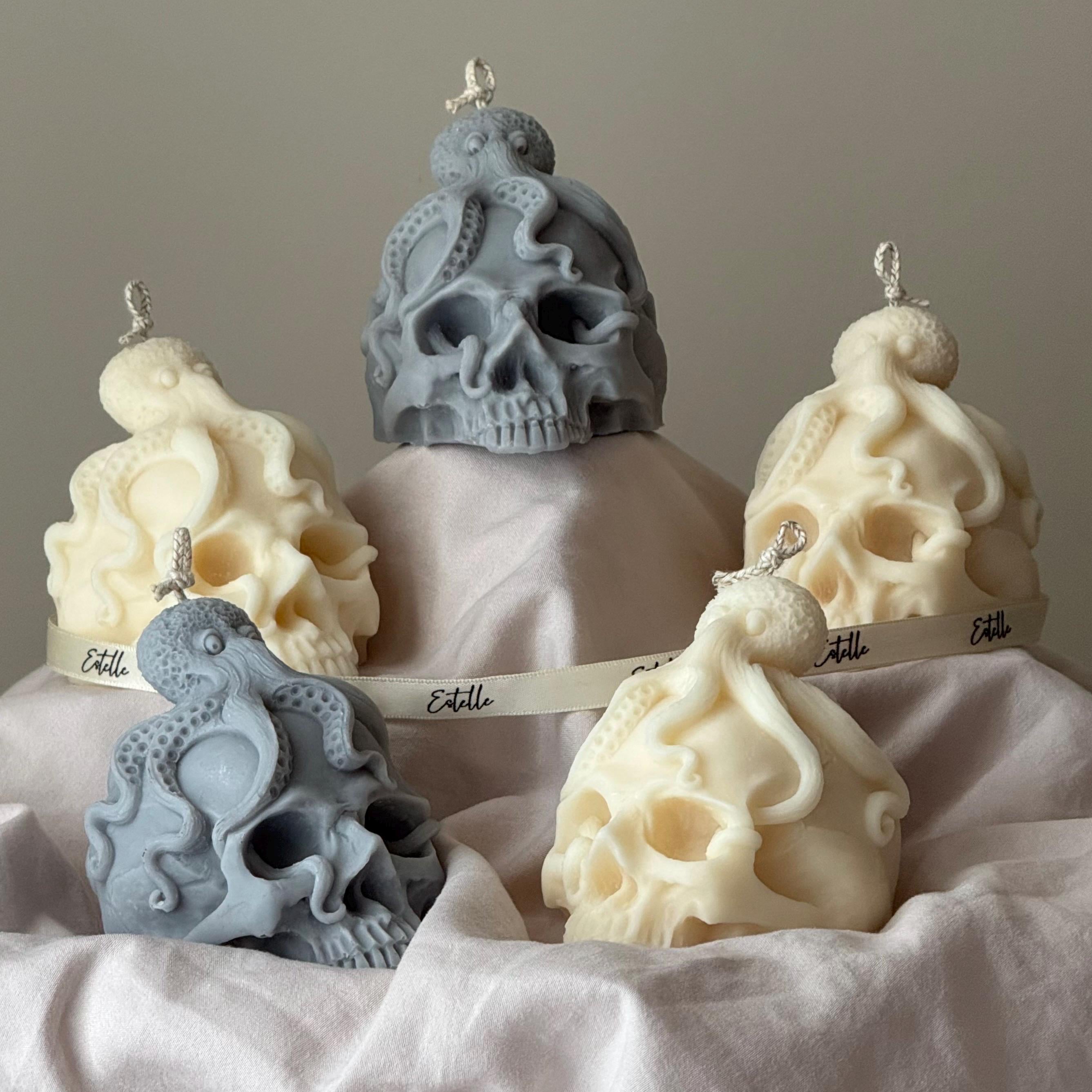 Skull Candle with Octopus: Spooky Halloween Soy Wax Decor